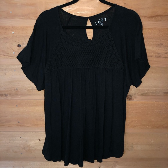 Short flutter sleeves black crocheted blouse light weight Loft LP petite linen - Picture 2 of 10
